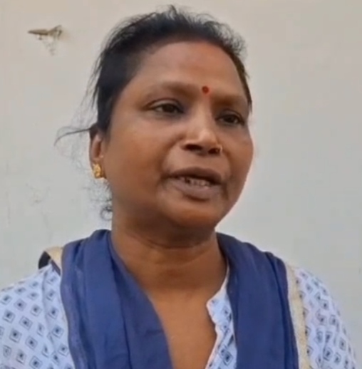 वारंटी महिला की तलाश में पुलिस ने दी त्यागी परिवार के घर दबिश- लगाए आरोप,,,