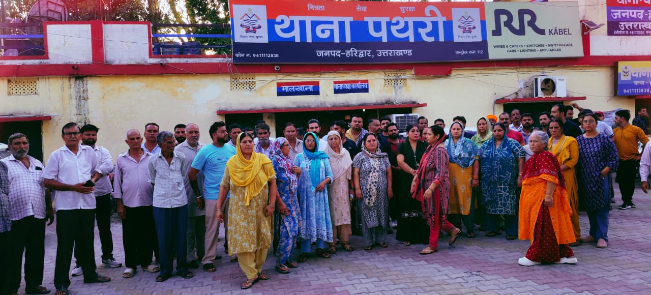 ग्राम दिनारपुर में दिनदहाड़े हुए जानलेवा हमले के मामले में पीड़ित पक्ष और ग्रामीणों का लगातार बढ़ता जा रहा आक्रोश,,,