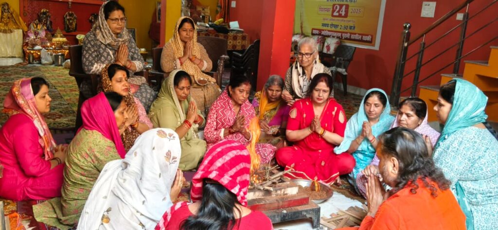 राष्ट्र कल्याण,मानव कल्याण और विश्व शांति की कामना के साथ भागवत कथा के पूर्ण होने पर हुआ यज्ञ-हवन,,,
