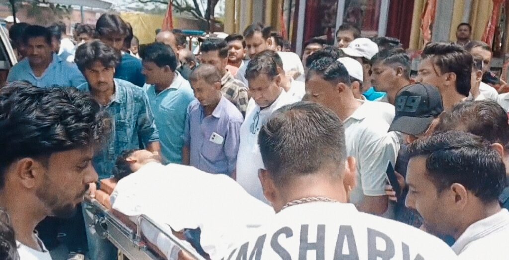 भंगेड़ी में बड़ा हादसा- बिजली कर्मचारी को लगा करंट,गम्भीर हालात में किया गया अस्पताल में भर्ती,,,