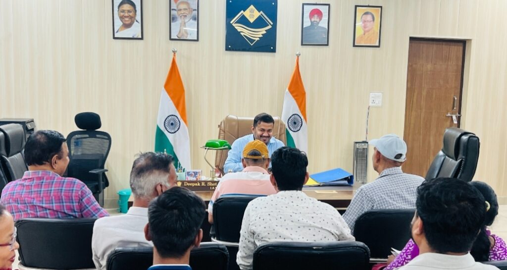 लोकतंत्र को मजबूत बनाने के लिए प्रत्येक नागरिक की भागीदारी बेहद महत्वपूर्ण,,,जॉइंट मजिस्ट्रेट दीपक राम सेत