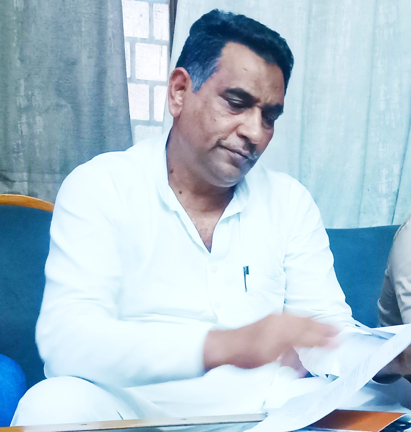 कलियर विधायक हाजी फुरकान अहमद ने सरकार को आड़े हाथों लेते हुए ऐसा सियासी हमला बोला, जिसने स्थानीय राजनीति का चढ़ा दिया पारा,,,