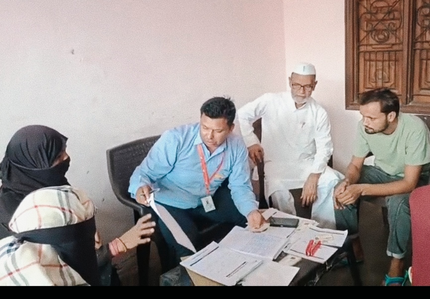 भाजपा नेता अनीस टांडा के द्वारा लगाये गये निशुल्क आई कैम्प से क्षेत्र के कई सौ लोगों को मिली राहत,,,