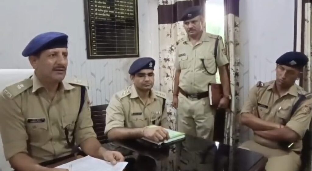 विवाह में अड़चन बनी सौतेली मां, सौतेली बेटी ने प्रेमी संग मिलकर कर दी हत्या,,,