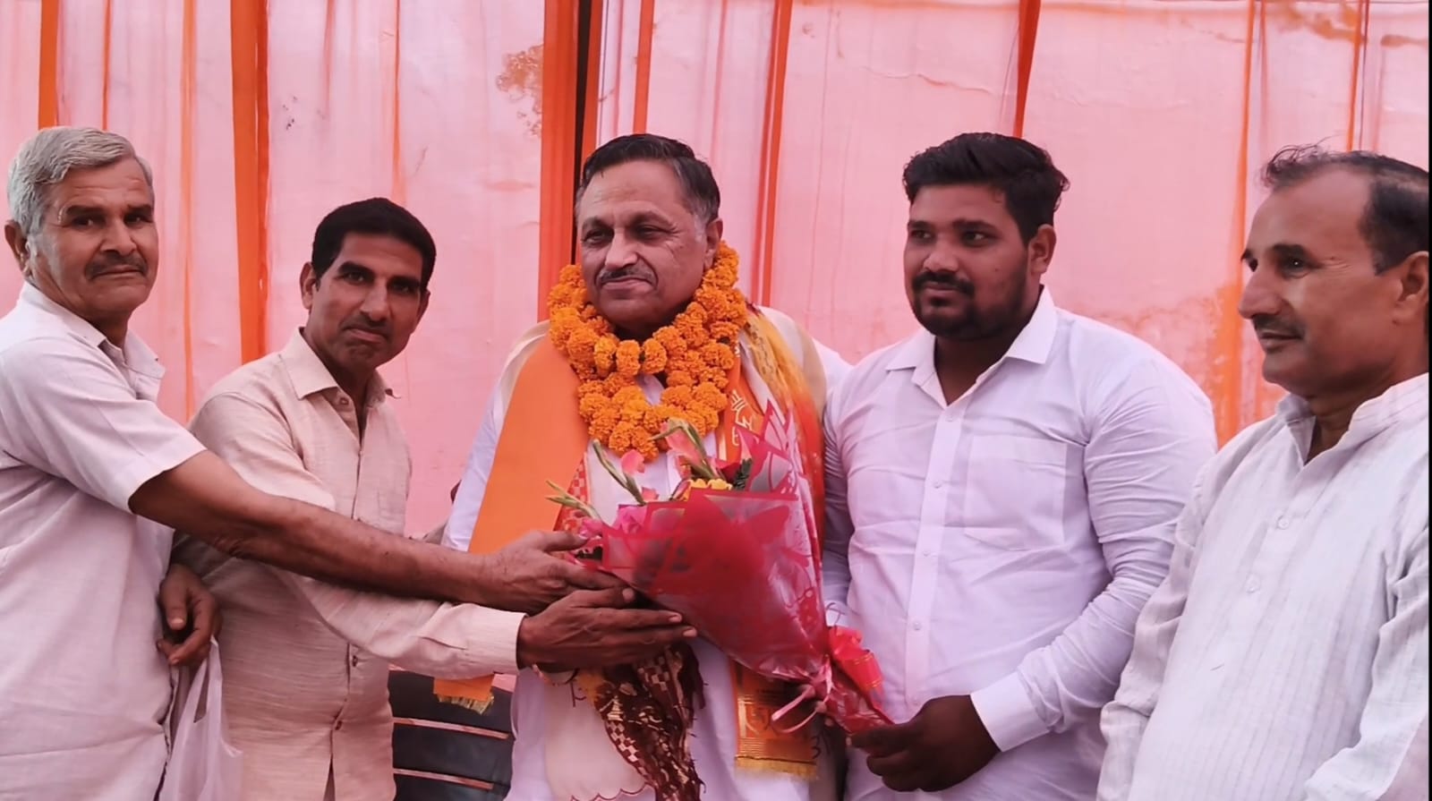 पूर्व जिला पंचायत अध्यक्ष चौधरी राजेंद्र सिंह को मिली नई जिम्मेदारी,समर्थकों में खुशी की लहर,प्रदेश नेतृत्व का जताया आभार,,,
