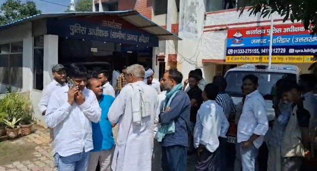 पनियाला गोली कांड को लेकर भीम आर्मी संगठन से जुड़े पदाधिकारियो ने कार्यालय पहुंच कर एसपी देहात से की निष्पक्ष जांच की मांग,,,