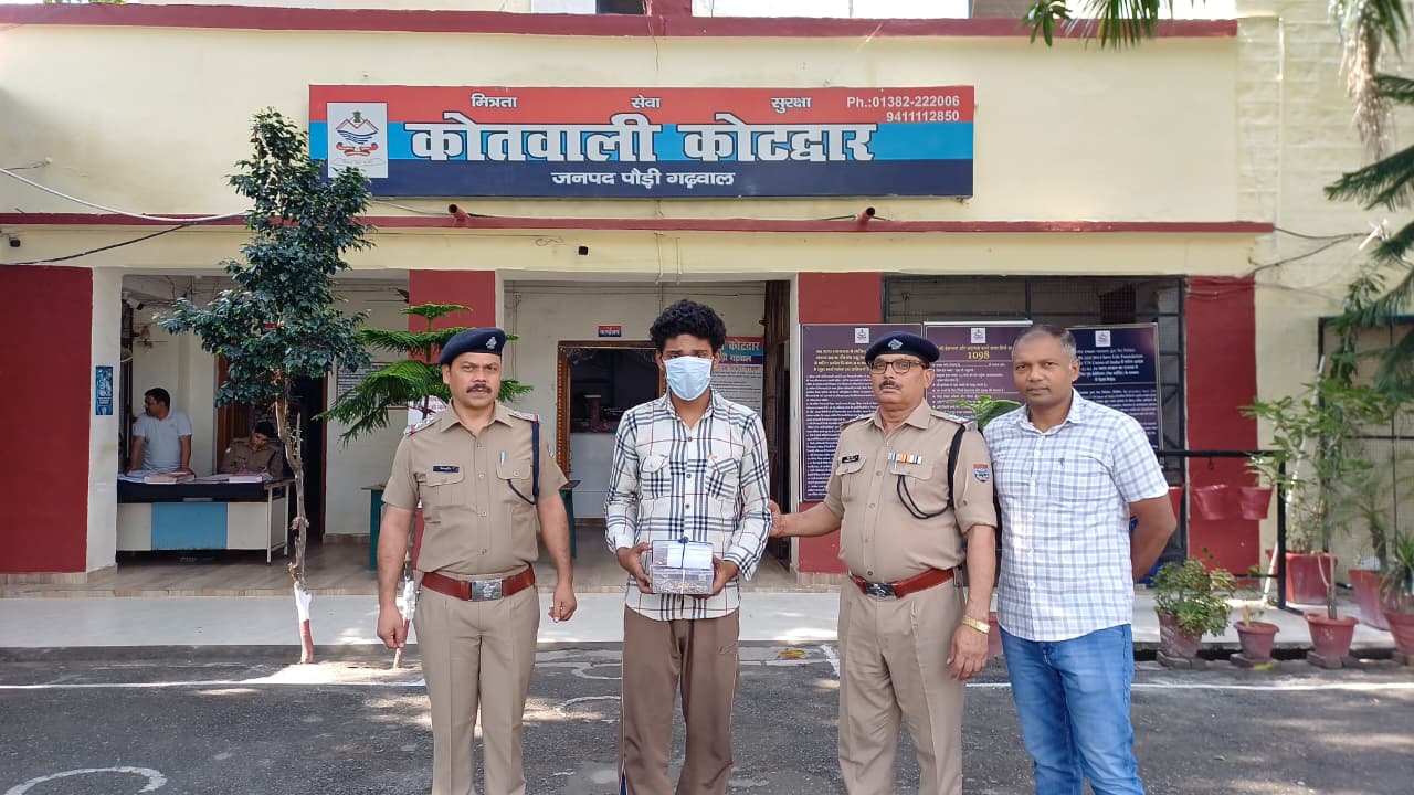 गलत संगत और बढ़ते खर्चों के बीच बेटे की नीयत ऐसी बदली कि उसने अपनी ही मां के लाखों के सोने-चांदी के जेवरात पर किया हाथ साफ,,,