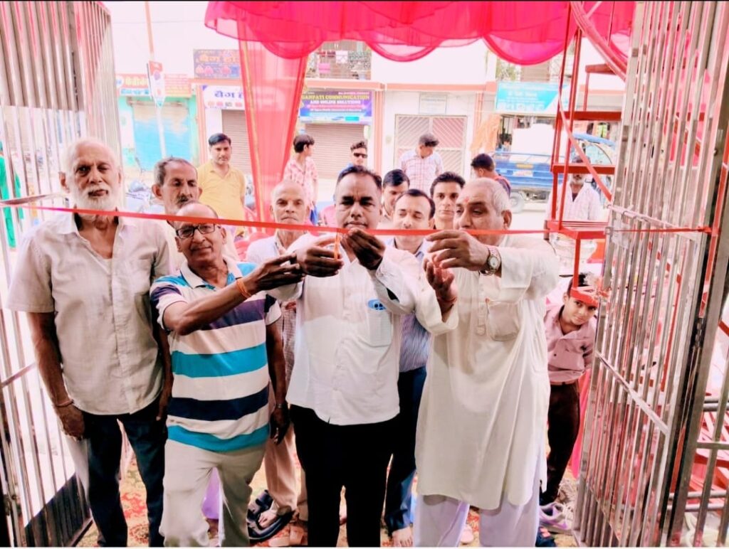 धर्म से अलग, इंसानियत और सौहार्द का रिश्ता सर्वोपरि; नवरात्रि पर अहसान अंसारी के हाथों मंदिर उद्घाटन ने दिया सामाजिक एकता का संदेश