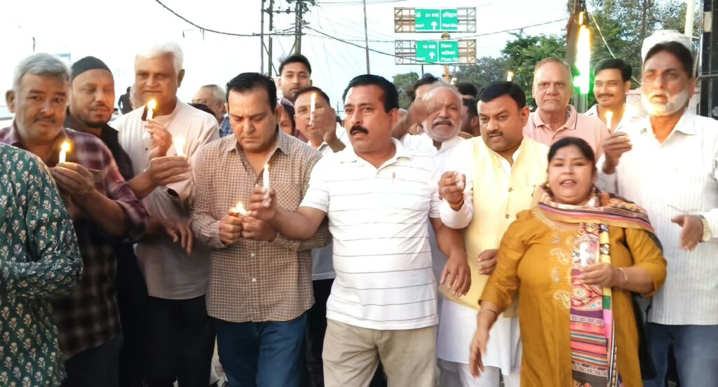 चर्चित अंकिता भंडारी मामले में कथित वीआईपी की राज्यपाल पद पर नियुक्ति के बाद कांग्रेसियों ने किया विरोध-प्रदर्शन,,,